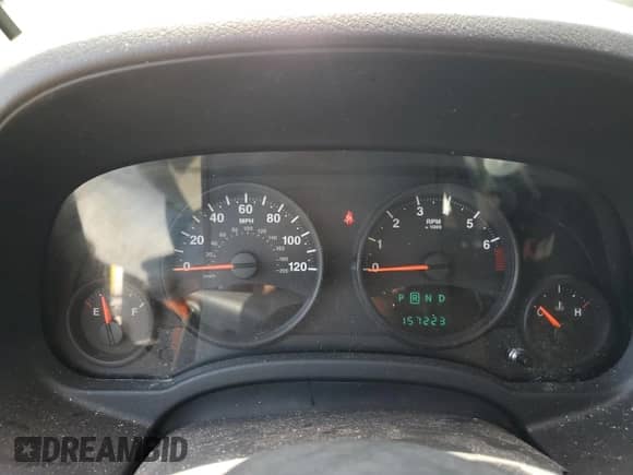 2012 Jeep Compass Latitude z VIN 1C4NJCEA7CD500482, wystawiony jako Copart lot #67076025 z przebiegiem 157 223 mil mil oraz Szkoda całkowita • Salvage title. Historia ofert i sprzedaży dostępna na DreamBid. Obrazek 9.