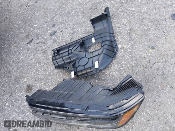 2024 Honda Pilot EX-L with VIN 5FNYG2H49RB014141, listed as a IAAI auction lot 42013162 with 13,351 mi miles and . Bid and sale history available at DreamBid. Image 12.