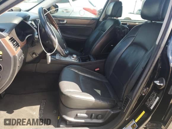 2009 Hyundai Genesis z VIN KMHGC46F89U032611, wystawiony jako Copart lot #73835574 z przebiegiem Nie podano mil oraz Szkoda całkowita • Salvage title. Historia ofert i sprzedaży dostępna na DreamBid. Obrazek 7.