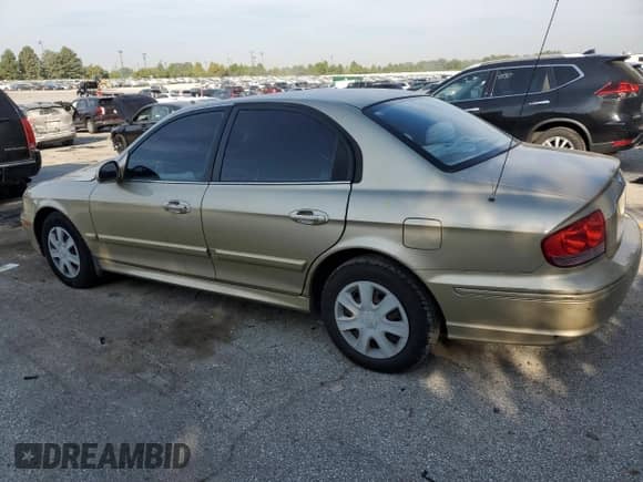 2002 Hyundai Sonata z VIN KMHWF25S42A672134, wystawiony jako Copart lot #81258535 z przebiegiem 159 376 mil mil oraz Szkoda całkowita • Salvage title. Historia ofert i sprzedaży dostępna na DreamBid. Obrazek 2.