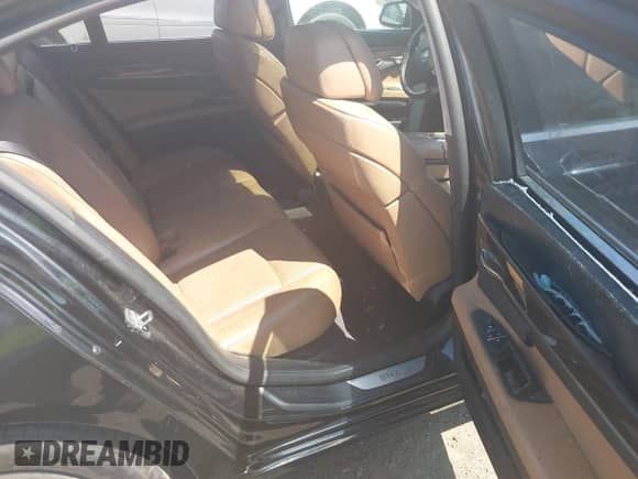 2011 BMW 7 Series 750i xDrive with VIN WBAKC6C57BC395092, listed as a IAAI auction lot 42950909 with 149,665 mi miles and . Bid and sale history available at DreamBid. Image 8.