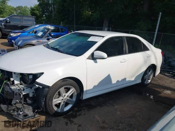 2014 Toyota Camry SE Sport с VIN 4T1BF1FK6EU827180, выставлен на аукционе IAAI как лот 42787517 с пробегом 115 595 миль миль и . История ставок и продаж доступна на DreamBid. Изображение 15.