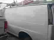 2019 Chevrolet Express Cargo z VIN 1GCWGAFP0K1351293, wystawiony jako IAAI lot #42499545 z przebiegiem Nie podano mil oraz . Historia ofert i sprzedaży dostępna na DreamBid. Obrazek 3.