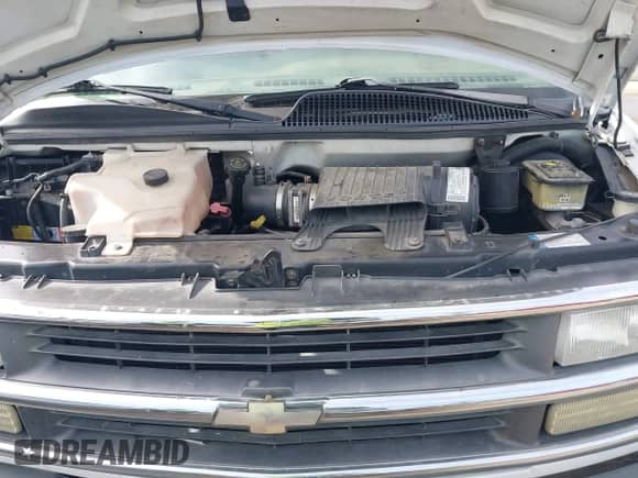 2002 Chevrolet Express с VIN 1GCEG15W121226906, выставлен на аукционе IAAI как лот 41882849 с пробегом 184 790 миль миль и . История ставок и продаж доступна на DreamBid. Изображение 10.
