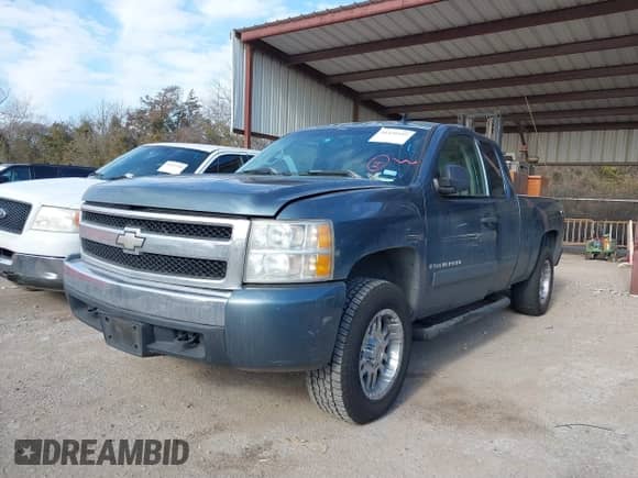 2007 Chevrolet Silverado 1500 1LT with VIN 2GCEC19J571562893, listed as a IAAI auction lot 41420449 with 246,613 mi miles and . Bid and sale history available at DreamBid. Image 2.