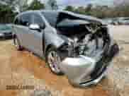 2024 Toyota Sienna Platinum с VIN 5TDERKEC7RS224483, выставлен на аукционе Copart как лот 88703475 с пробегом 3 527 миль миль и Списание • Salvage title. История ставок и продаж доступна на DreamBid. Изображение 11.