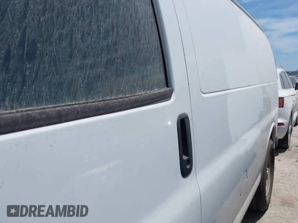 2014 Chevrolet Express Cargo with VIN 1GCSGAFX3E1163645, listed as a IAAI auction lot 42621079 with 251,814 mi miles and . Bid and sale history available at DreamBid. Image 14.