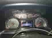 2014 GMC Sierra 1500 SLE z VIN 3GTU2UEC0EG568127, wystawiony jako Copart lot #68220465 z przebiegiem 166 473 mil mil oraz Czysty tytuł • Clean title. Historia ofert i sprzedaży dostępna na DreamBid. Obrazek 9.