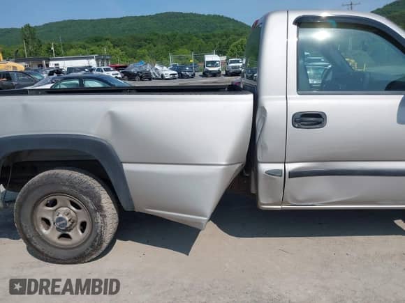 2004 GMC Sierra 1500 Work Truck with VIN 1GTEC14X44Z349612, listed as a IAAI auction lot 42387054 with 94,178 mi miles and . Bid and sale history available at DreamBid. Image 6.
