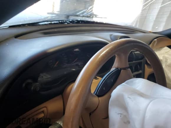 1996 Ford Mustang GT z VIN 1FALP45XXTF195022, wystawiony jako Copart lot #81088355 z przebiegiem 127 304 mil mil oraz Szkoda całkowita • Salvage title. Historia ofert i sprzedaży dostępna na DreamBid. Obrazek 9.