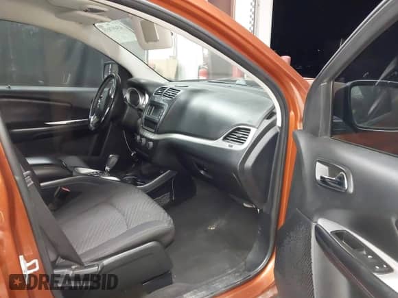 2013 Dodge Journey American Value z VIN 3C4PDCAB0DT584509, wystawiony jako IAAI lot #43497035 z przebiegiem 169 225 mil mil oraz . Historia ofert i sprzedaży dostępna na DreamBid. Obrazek 5.