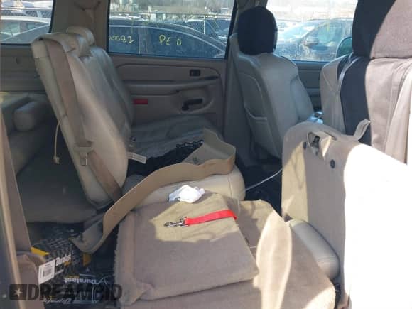 2004 Chevrolet Suburban LS with VIN 1GNFK16Z54J160818, listed as a IAAI auction lot 41415043 with Not provided miles and . Bid and sale history available at DreamBid. Image 8.