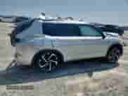 2024 Mitsubishi Outlander SE z VIN JA4J3VA82RZ067053, wystawiony jako Copart lot #81312425 z przebiegiem 52 238 mil mil oraz Szkoda całkowita • Salvage title. Historia ofert i sprzedaży dostępna na DreamBid. Obrazek 3.
