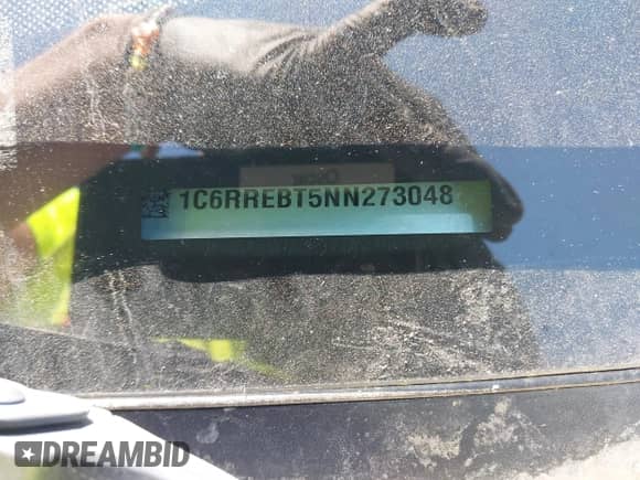 2022 Ram 1500 Big Horn z VIN 1C6RREBT5NN273048, wystawiony jako IAAI lot #42229009 z przebiegiem 58 448 mil mil oraz . Historia ofert i sprzedaży dostępna na DreamBid. Obrazek 9.