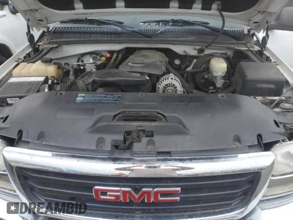 2005 GMC Sierra 1500 SLE z VIN 2GTEK13T751180214, wystawiony jako Copart lot #84294625 z przebiegiem 174 546 mil mil oraz Czysty tytuł • Clean title. Historia ofert i sprzedaży dostępna na DreamBid. Obrazek 11.