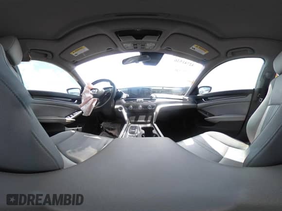 2018 Honda Accord EX z VIN 1HGCV3F4XJA013555, wystawiony jako IAAI lot #42741526 z przebiegiem 107 518 mil mil oraz . Historia ofert i sprzedaży dostępna na DreamBid. Obrazek 21.