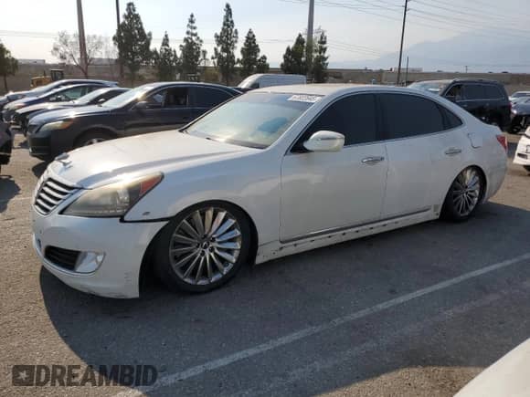 2014 Hyundai Equus Ultimate with VIN KMHGH4JH9EU074936, listed as a Copart auction lot 67822645 with 102,807 mi miles and Salvage title. Bid and sale history available at DreamBid. Image 1.