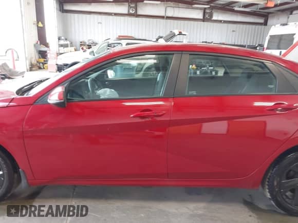 2022 Hyundai Elantra SEL с VIN KMHLM4AG7NU332890, выставлен на аукционе IAAI как лот 42855748 с пробегом 84 637 миль миль и . История ставок и продаж доступна на DreamBid. Изображение 15.