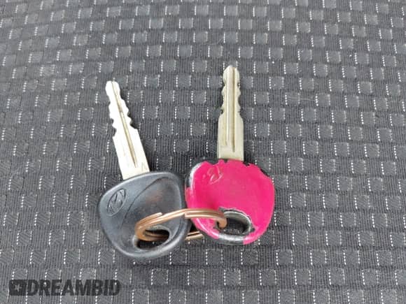 2009 Hyundai Accent Auto GS с VIN KMHCM36C09U138711, выставлен на аукционе IAAI как лот 42717146 с пробегом 220 396 миль миль и . История ставок и продаж доступна на DreamBid. Изображение 11.