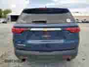 2022 Chevrolet Traverse LS z VIN 1GNERFKW4NJ104158, wystawiony jako Copart lot #70577495 z przebiegiem Nie podano mil oraz Szkoda całkowita • Salvage title. Historia ofert i sprzedaży dostępna na DreamBid. Obrazek 6.