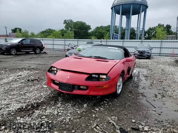 1996 Chevrolet Camaro с VIN 2G1FP32K0T2103565, выставлен на аукционе Copart как лот 69472535 с пробегом 74 058 миль миль и Списание • Salvage title. История ставок и продаж доступна на DreamBid. Изображение 13.