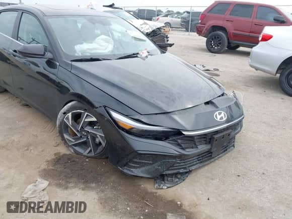 2025 Hyundai Elantra SEL Convenience с VIN KMHLS4DGXSU976218, выставлен на аукционе IAAI как лот 43162970 с пробегом 13 206 миль миль и . История ставок и продаж доступна на DreamBid. Изображение 6.