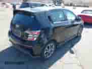 2017 Chevrolet Sonic LT с VIN 1G1JD6SBXH4164363, выставлен на аукционе IAAI как лот 42723660 с пробегом 77 006 миль миль и . История ставок и продаж доступна на DreamBid. Изображение 4.