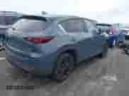 2024 Mazda CX-5 S Preferred z VIN JM3KFBCL8R0508293, wystawiony jako IAAI lot #43069466 z przebiegiem 10 869 mil mil oraz . Historia ofert i sprzedaży dostępna na DreamBid. Obrazek 4.