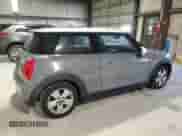 2016 MINI Hardtop with VIN WMWXP5C52GT739293, listed as a Copart auction lot 60292095 with 136,153 mi miles and Salvage title. Bid and sale history available at DreamBid. Image 3.