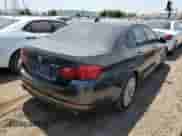 2012 BMW 5 Series 528i с VIN WBAXG5C52CDX04810, выставлен на аукционе Copart как лот 66564955 с пробегом 130 883 миль миль и Чистый • Clean title. История ставок и продаж доступна на DreamBid. Изображение 3.