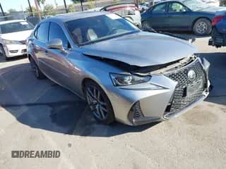 2019 Lexus IS 300 z VIN JTHBA1D28K5098044, wystawiony jako IAAI lot #43010184 z przebiegiem 73 812 mil mil oraz . Historia ofert i sprzedaży dostępna na DreamBid. Obrazek 1.