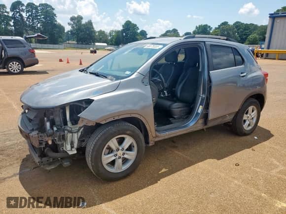 2019 Chevrolet Trax LT z VIN KL7CJLSBXKB948761, wystawiony jako Copart lot #68678555 z przebiegiem Nie podano mil oraz Szkoda całkowita • Salvage title. Historia ofert i sprzedaży dostępna na DreamBid. Obrazek 1.