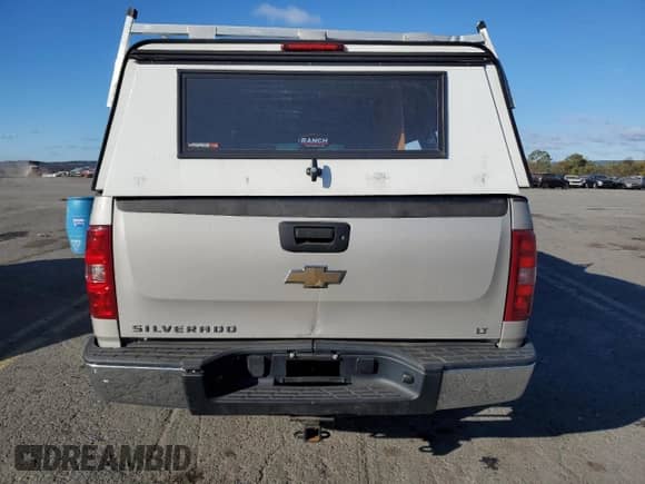 2008 Chevrolet Silverado 1500 1LT с VIN 1GCEK19JX8E190065, выставлен на аукционе Copart как лот 76371654 с пробегом 181 386 миль миль и Списание • Salvage title. История ставок и продаж доступна на DreamBid. Изображение 6.