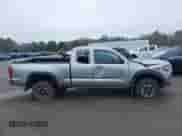 2018 Toyota Tacoma SR5 с VIN 5TFSZ5AN4JX156296, выставлен на аукционе IAAI как лот 41911608 с пробегом 105 340 миль миль и . История ставок и продаж доступна на DreamBid. Изображение 13.