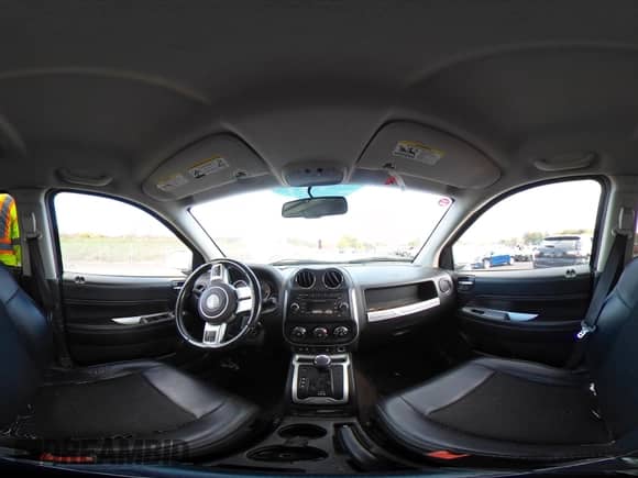 2016 Jeep Compass High Altitude с VIN 1C4NJDEB5GD762568, выставлен на аукционе IAAI как лот 43437672 с пробегом 184 180 миль миль и . История ставок и продаж доступна на DreamBid. Изображение 18.