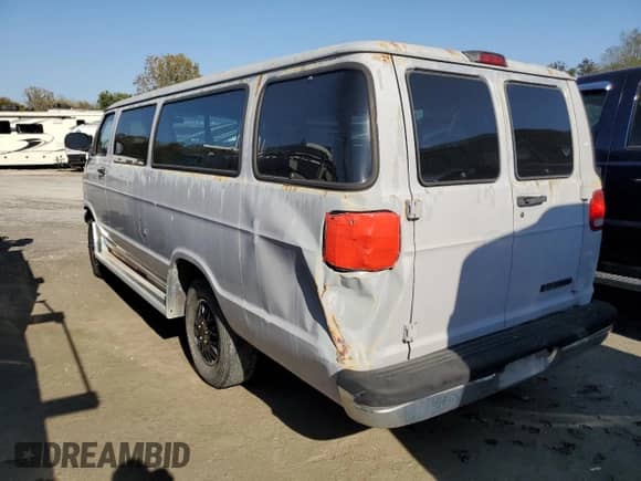 2002 Dodge Passenger with VIN 2B5WB35Z62K113765, listed as a Copart auction lot 71943144 with 81,060 mi miles and Salvage title. Bid and sale history available at DreamBid. Image 2.