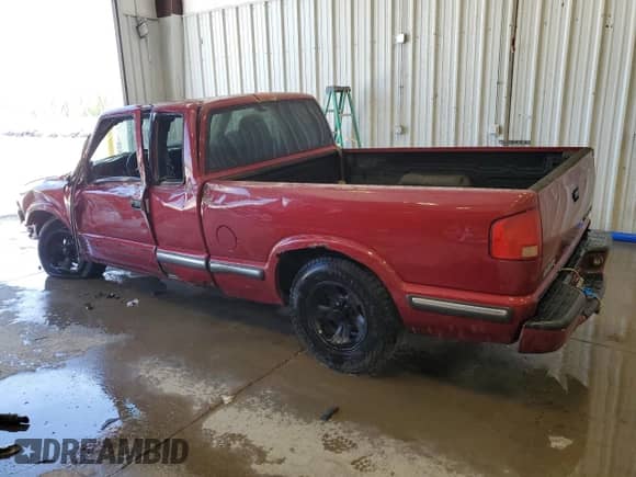2003 Chevrolet S-10 z VIN 1GCCS19H938189002, wystawiony jako Copart lot #56165325 z przebiegiem 152 275 mil mil oraz Nie do naprawy • Non repairable. Historia ofert i sprzedaży dostępna na DreamBid. Obrazek 2.