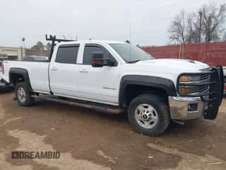 2018 Chevrolet Silverado 2500HD LT z VIN 1GC1KVEYXJF235496, wystawiony jako IAAI lot #41335300 z przebiegiem 208 408 mil mil oraz . Historia ofert i sprzedaży dostępna na DreamBid. Obrazek 1.
