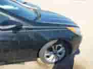 2011 Hyundai Sonata SE z VIN 5NPEC4AC3BH168797, wystawiony jako IAAI lot #43412178 z przebiegiem Nie podano mil oraz . Historia ofert i sprzedaży dostępna na DreamBid. Obrazek 6.