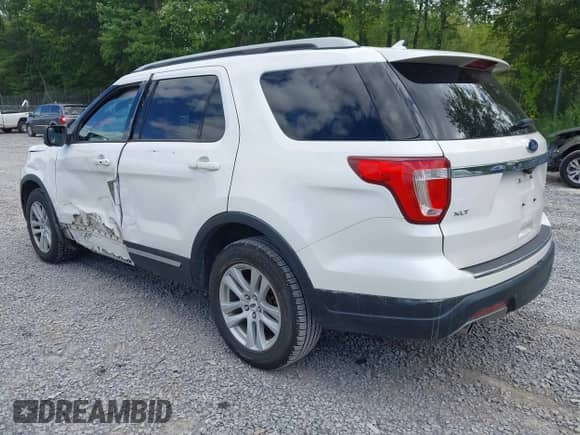2018 Ford Explorer XLT с VIN 1FM5K8D83JGA61328, выставлен на аукционе IAAI как лот 43088194 с пробегом 112 076 миль миль и . История ставок и продаж доступна на DreamBid. Изображение 3.