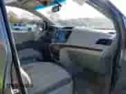 2013 Toyota Sienna XLE AAS with VIN 5TDYK3DC4DS338782, listed as a IAAI auction lot 40951306 with 149,428 mi miles and . Bid and sale history available at DreamBid. Image 5.