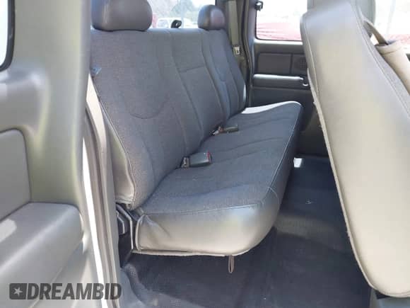 2003 Chevrolet Silverado 1500 LS с VIN 1GCEC19V73Z329070, выставлен на аукционе IAAI как лот 42765021 с пробегом 203 451 миль миль и . История ставок и продаж доступна на DreamBid. Изображение 8.