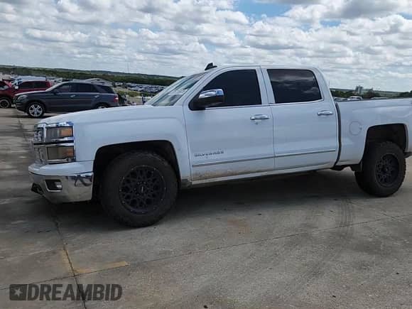 2015 Chevrolet Silverado 1500 LTZ z VIN 3GCUKSEC3FG204595, wystawiony jako Copart lot #81735975 z przebiegiem 160 471 mil mil oraz Szkoda całkowita • Salvage title. Historia ofert i sprzedaży dostępna na DreamBid. Obrazek 13.