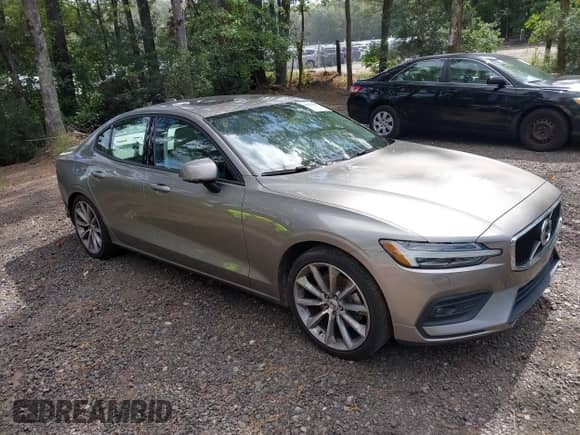 2020 Volvo S60 Momentum с VIN 7JR102FKXLG032170, выставлен на аукционе IAAI как лот 43351948 с пробегом 52 620 миль миль и . История ставок и продаж доступна на DreamBid. Изображение 1.