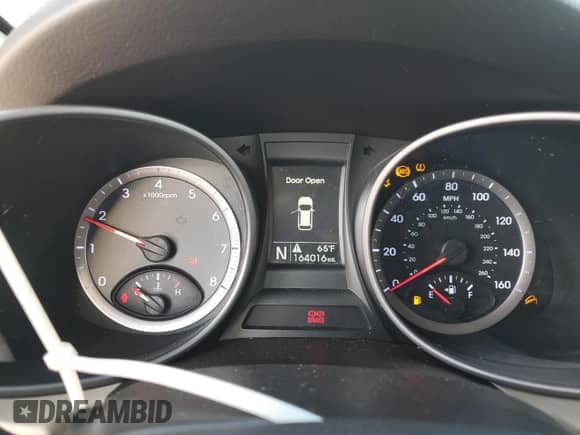 2013 Hyundai Santa Fe Sport с VIN 5XYZU3LB6DG030999, выставлен на аукционе Copart как лот 82007885 с пробегом 164 016 миль миль и Списание • Salvage title. История ставок и продаж доступна на DreamBid. Изображение 9.