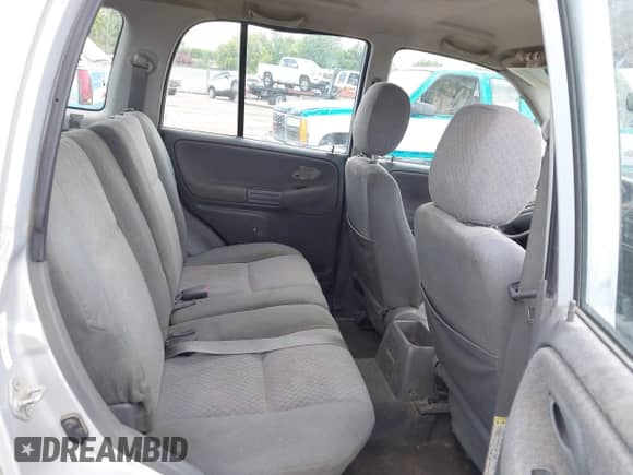 1999 Chevrolet Tracker with VIN 2CNBE13C4X6924119, listed as a IAAI auction lot 42491953 with 169,523 mi miles and . Bid and sale history available at DreamBid. Image 8.