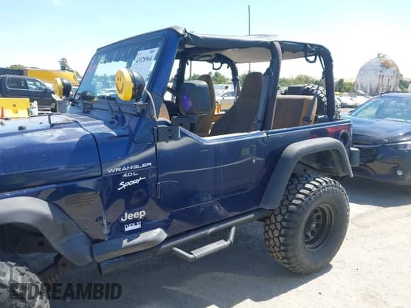 1997 Jeep Wrangler Sport с VIN 1J4FY19S5VP440172, выставлен на аукционе IAAI как лот 43128964 с пробегом 64 277 миль миль и . История ставок и продаж доступна на DreamBid. Изображение 14.
