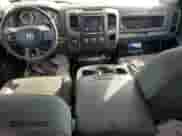 2016 Ram 1500 Tradesman z VIN 1C6RR6FG5GS376431, wystawiony jako Copart lot #51421825 z przebiegiem 186 441 mil mil oraz Szkoda całkowita • Salvage title. Historia ofert i sprzedaży dostępna na DreamBid. Obrazek 8.