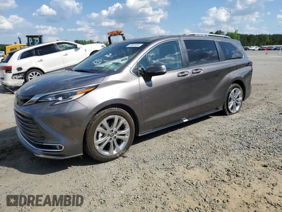 2022 Toyota Sienna Platinum с VIN 5TDERKECXNS117289, выставлен на аукционе Copart как лот 53491924 с пробегом 7 675 миль миль и Списание • Salvage title. История ставок и продаж доступна на DreamBid. Изображение 1.