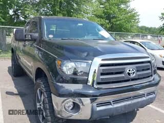 2012 Toyota Tundra с VIN 5TFRY5F10CX117652, выставлен на аукционе IAAI как лот 42617080 с пробегом 233 560 миль миль и . История ставок и продаж доступна на DreamBid. Изображение 1.